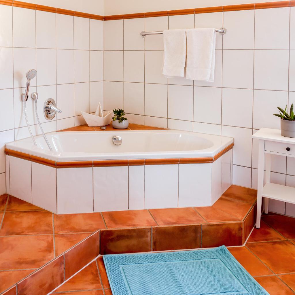 Charmante, großzügige Ferienwohnung Villa Fleurie photo 1
