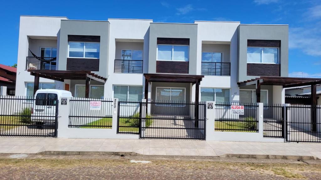 Casa de Praia em Torres RS Praia Lagoa jardim photo 1