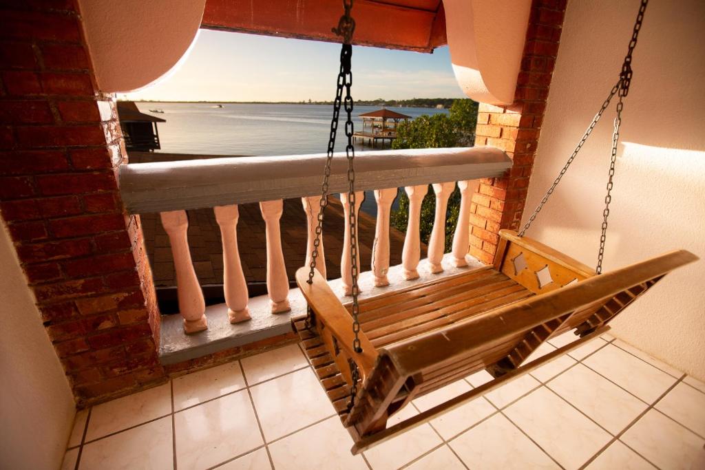 Sea Eye Hotel - Sunset Building photo 4