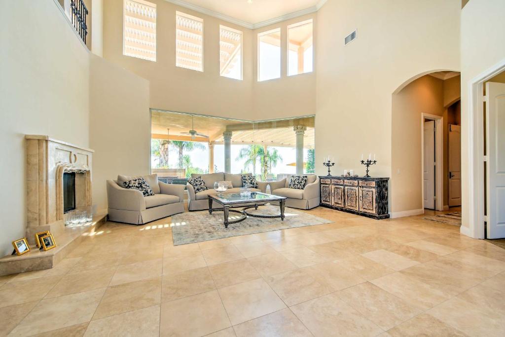 Luxe Wine Country Estate with Orchard-Facing Balcony photo 3