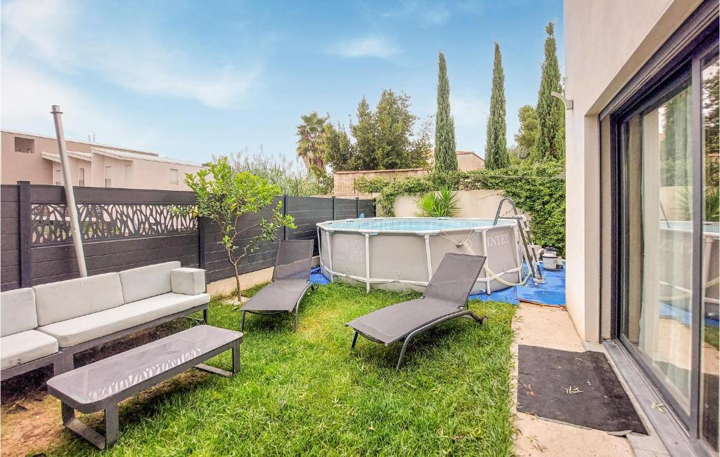 Beautiful Home In St Jean De Vedas With Outdoor Swimming Pool, 3 Bedrooms And Wifi photo 1