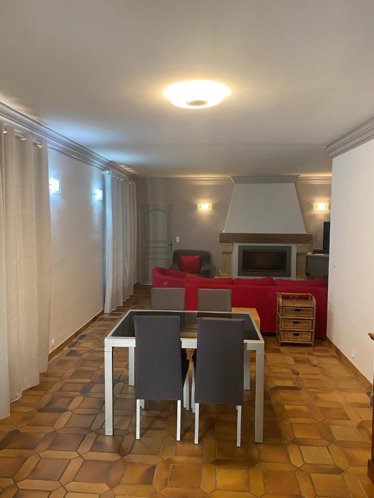 Foix Villa 150m2 dans très grand parc arboré photo 2