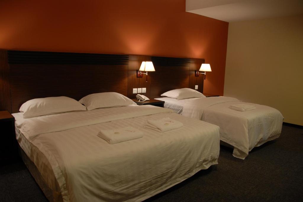 Queen Hotel photo 1