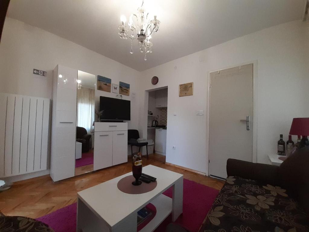 Deluxe studio & apartment Alexander