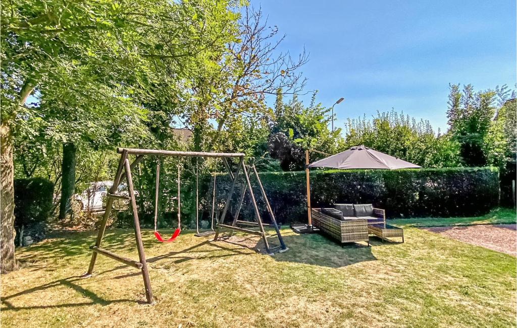 Amazing Apartment In Zoutelande With 2 Bedrooms And Wifi photo 1
