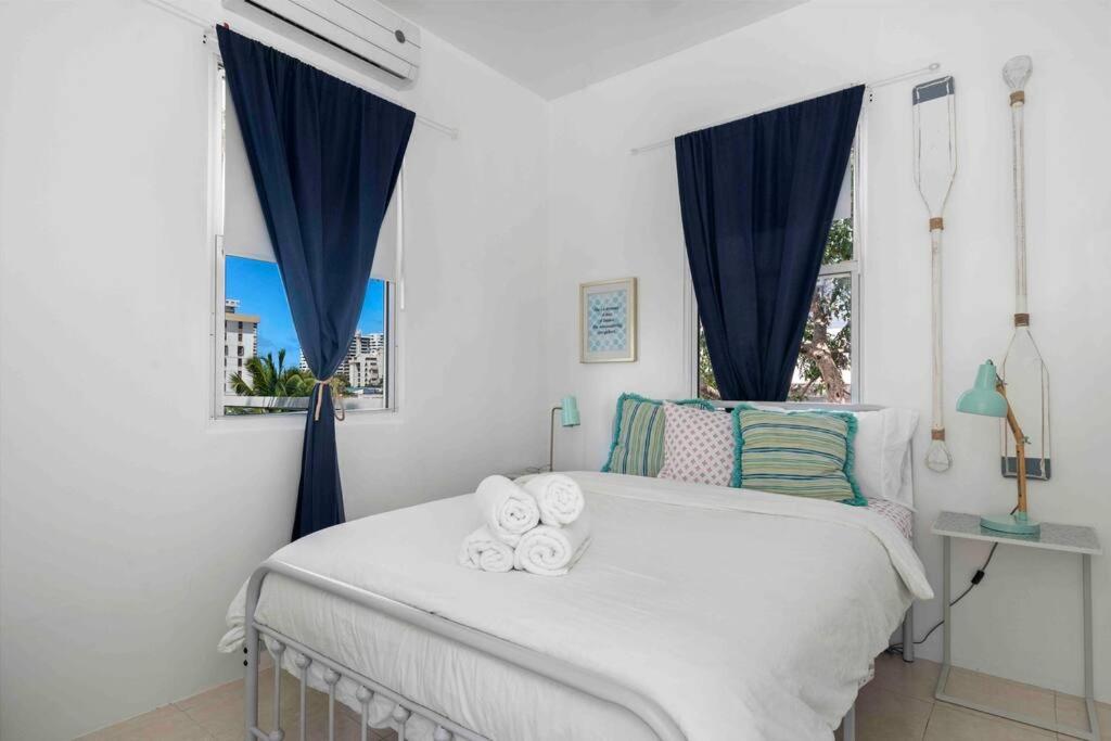 Villa Bohemia I Gated Estate w/ Sister Property photo 3