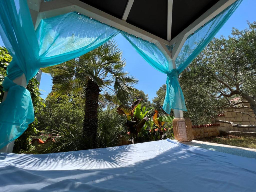 Villa Beach House Sumartin with Heated Pool photo 2