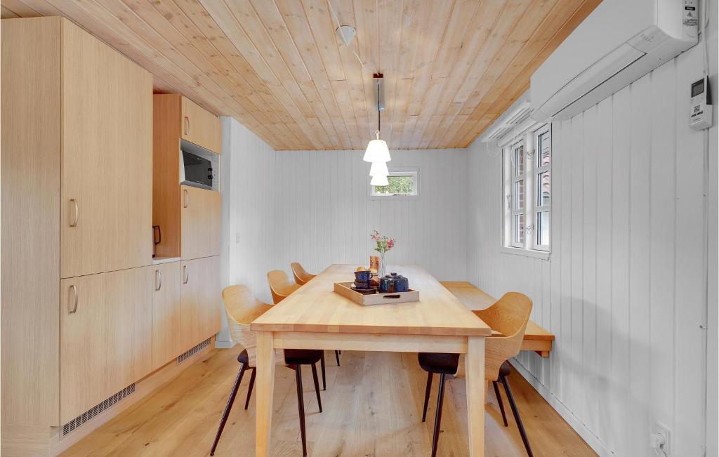 Nice Home In Herning With Wifi, 3 Bedrooms And Sauna photo 4