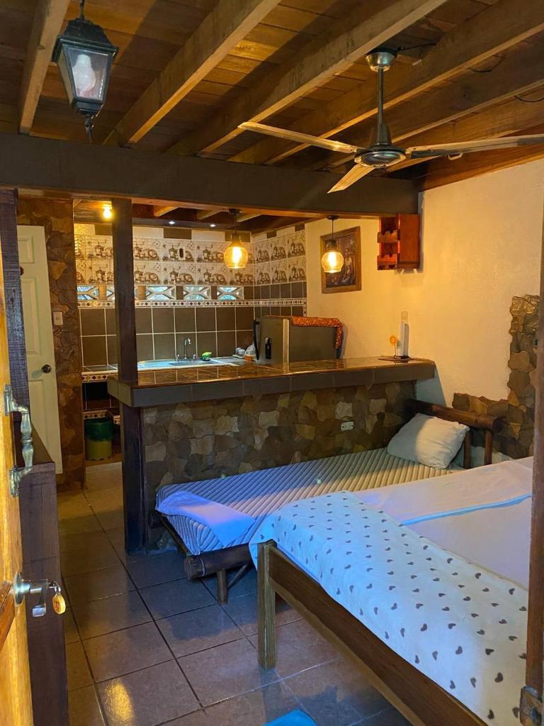 Hostal Cecilia photo 2