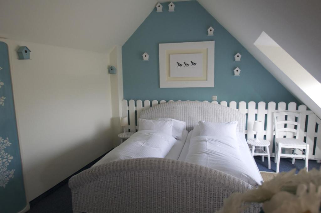 Landhaus Hamm THE UNIQUE BOUTIQUE HOTEL - Tap to explore photos