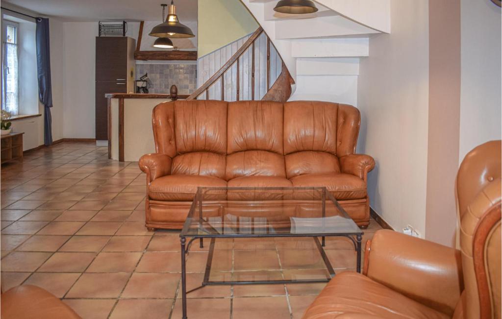 Stunning Home In Plounvez-modec With 3 Bedrooms, Wifi And Heated Swimming Pool photo 4