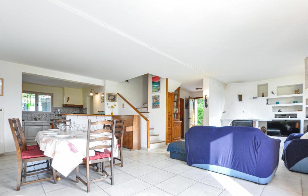 Amazing Home In Saint-jeannet With Outdoor Swimming Pool, Private Swimming Pool And 5 Bedrooms photo 2