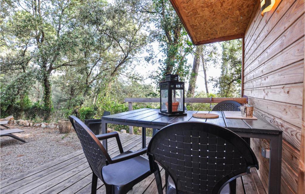 Stunning Home In Lorgues With Wifi, 2 Bedrooms And Jacuzzi photo 2