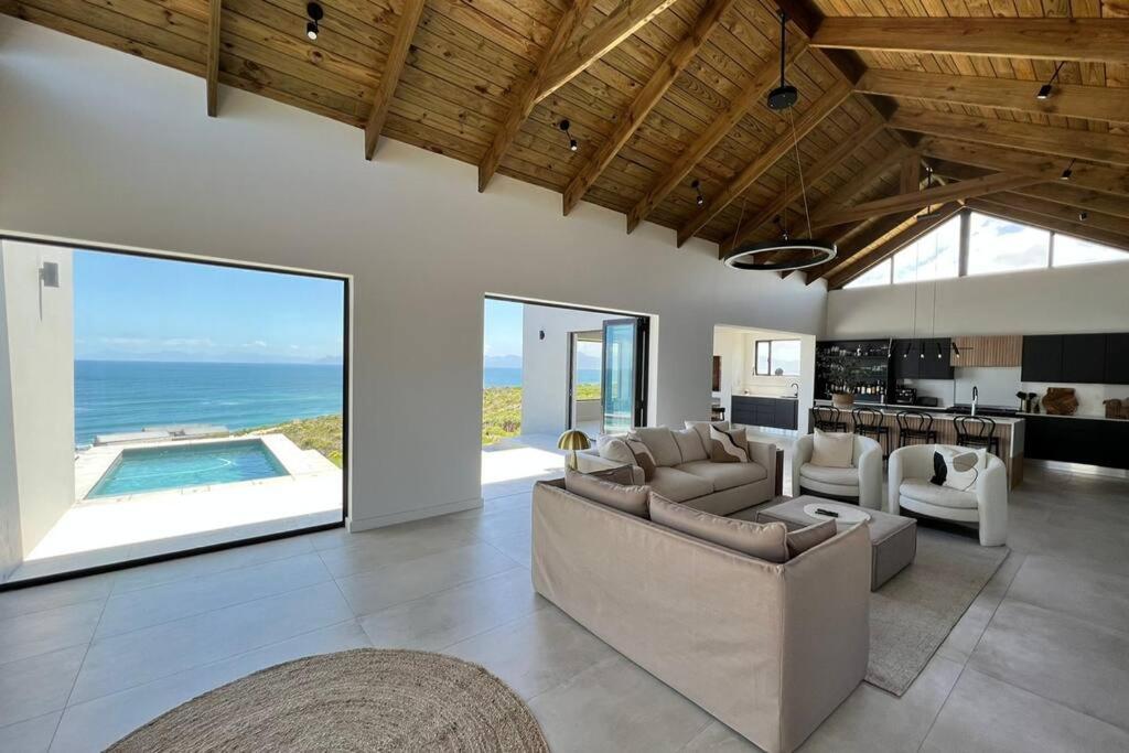 Ocean Retreat, Romansbaai photo 1