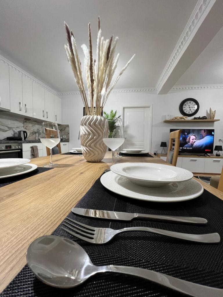 Daily rent apartment city center Elbasan 6 photo 4