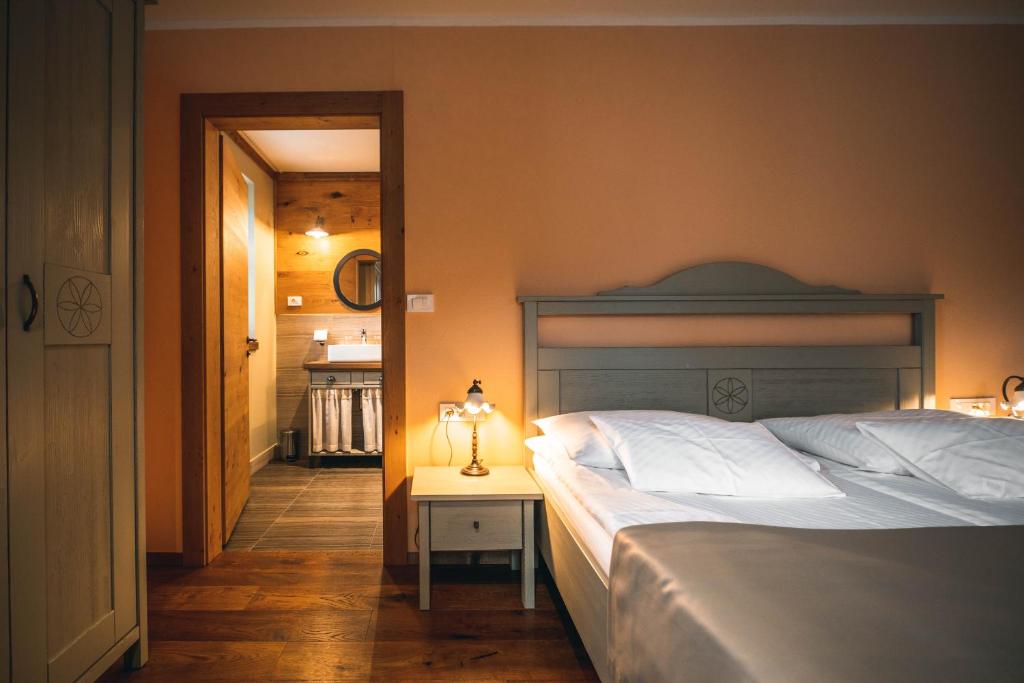 Hotel Zamorc Room Type - Double Room