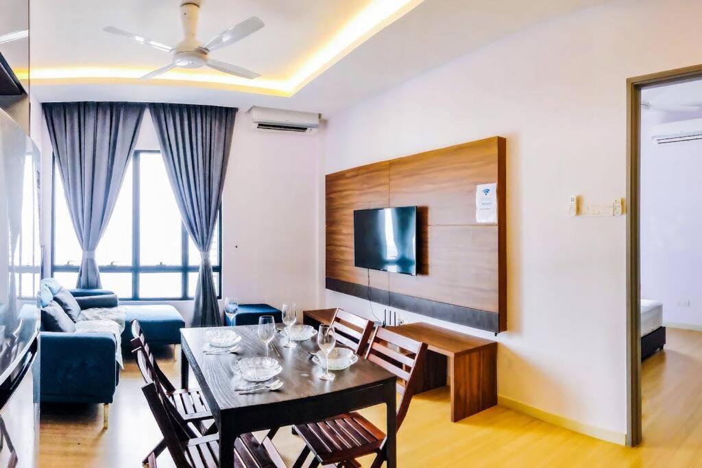 -Near Sunway Pyramid- 2Bedroom 2Bathroom- photo 4