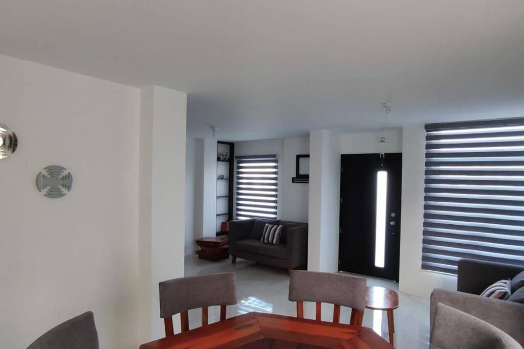 Moderna casa con piscina y cerca de la playa photo 4