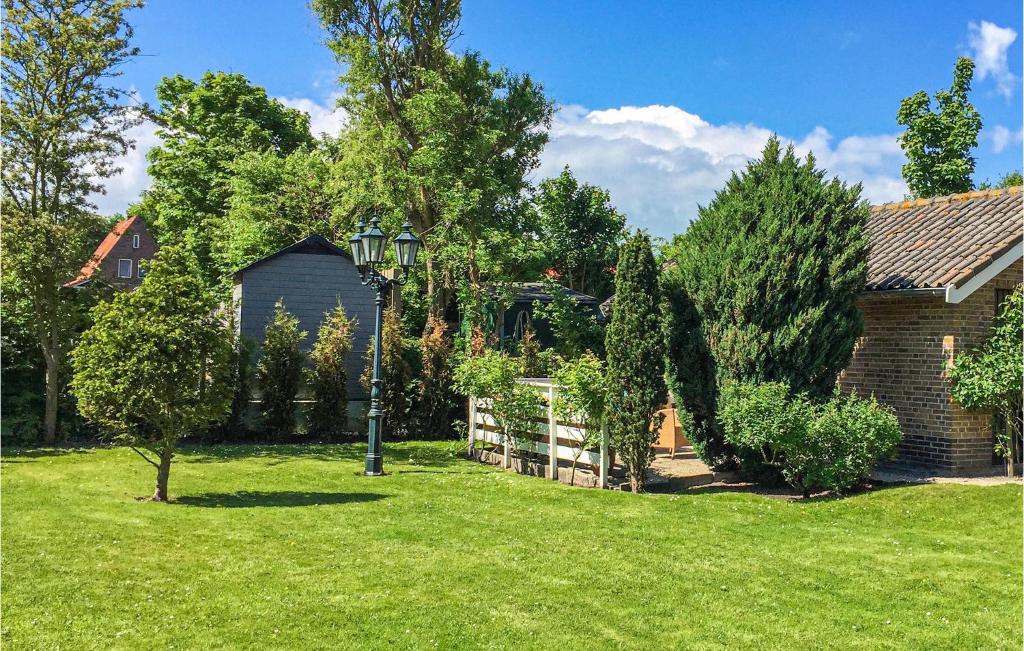Amazing Apartment In Zoutelande With 2 Bedrooms And Wifi photo 4