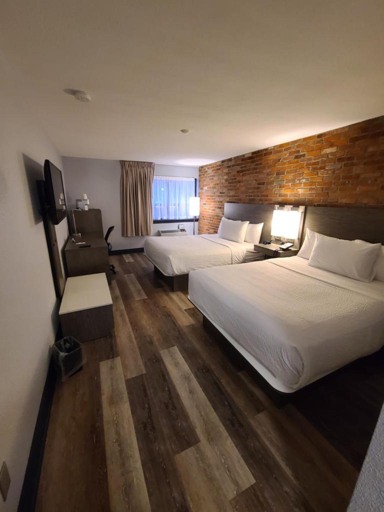 Travelodge by Wyndham Barrie photo 1