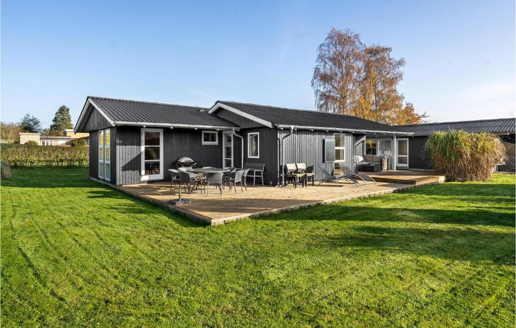 Nice Home In Hesselager With 4 Bedrooms And Wifi photo 1