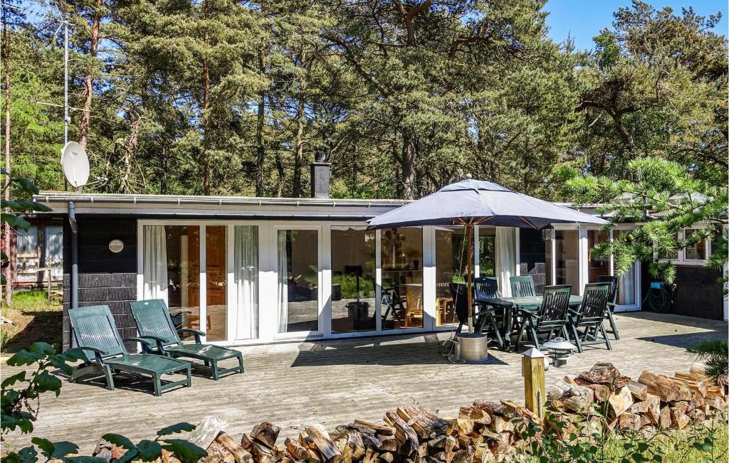 Nice Home In Nex With Sauna, 4 Bedrooms And Wifi