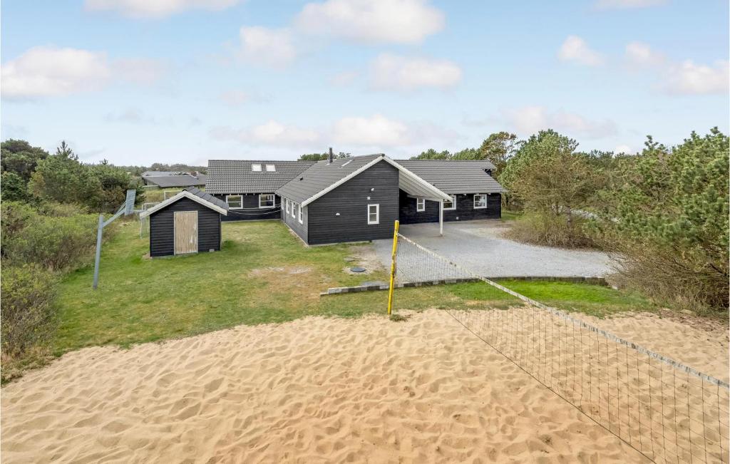 Awesome Home In Vejers Strand With Indoor Swimming Pool, Sauna And Wifi photo 3