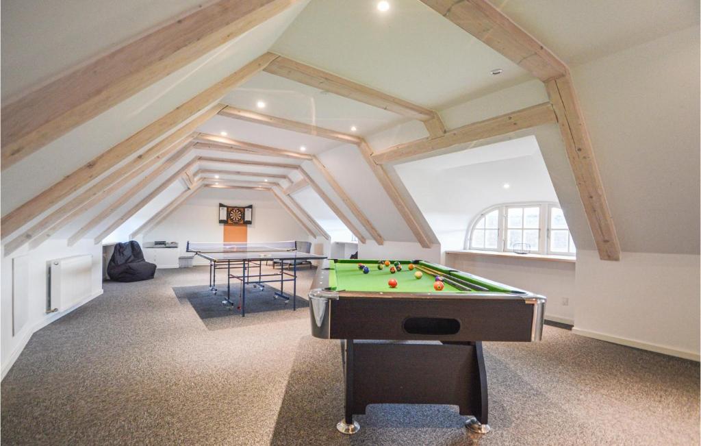 Awesome Home In Rm With 5 Bedrooms, Sauna And Indoor Swimming Pool photo 3
