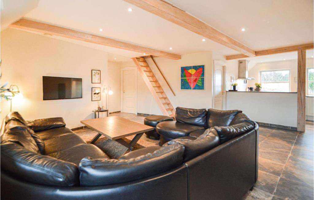 Awesome Home In Rm With 5 Bedrooms, Sauna And Indoor Swimming Pool photo 4