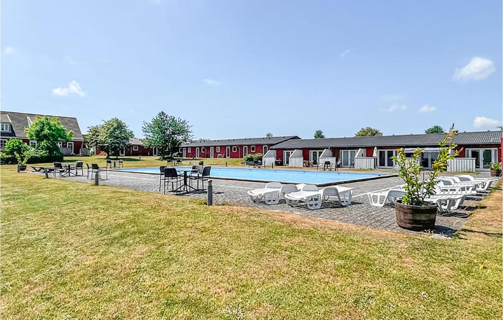 Amazing Apartment In Aakirkeby With 2 Bedrooms, Wifi And Outdoor Swimming Pool photo 2