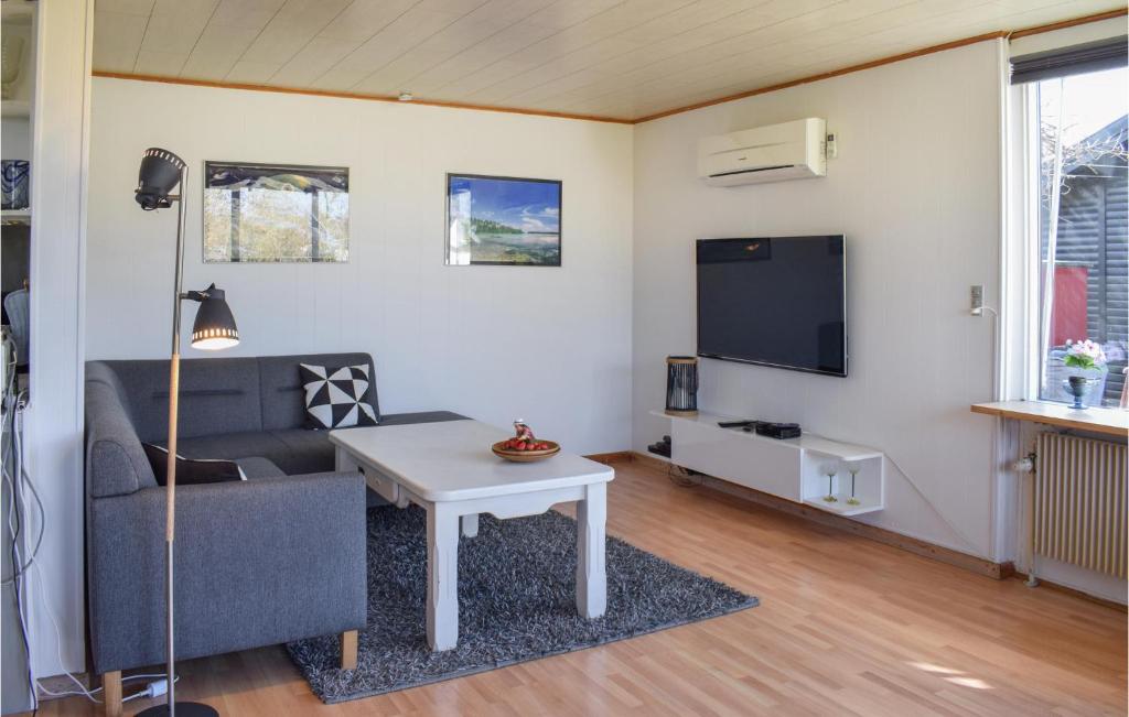 Beautiful Home In Kirke Hyllinge With 3 Bedrooms And Wifi photo 4