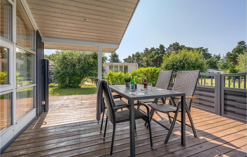 Awesome Home In Gedser With 2 Bedrooms And Wifi photo 3
