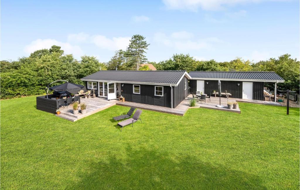 Beautiful Home In Tarm With 3 Bedrooms And Wifi