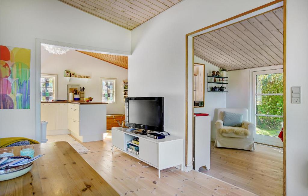 Awesome Home In Vordingborg With 2 Bedrooms And Wifi photo 3