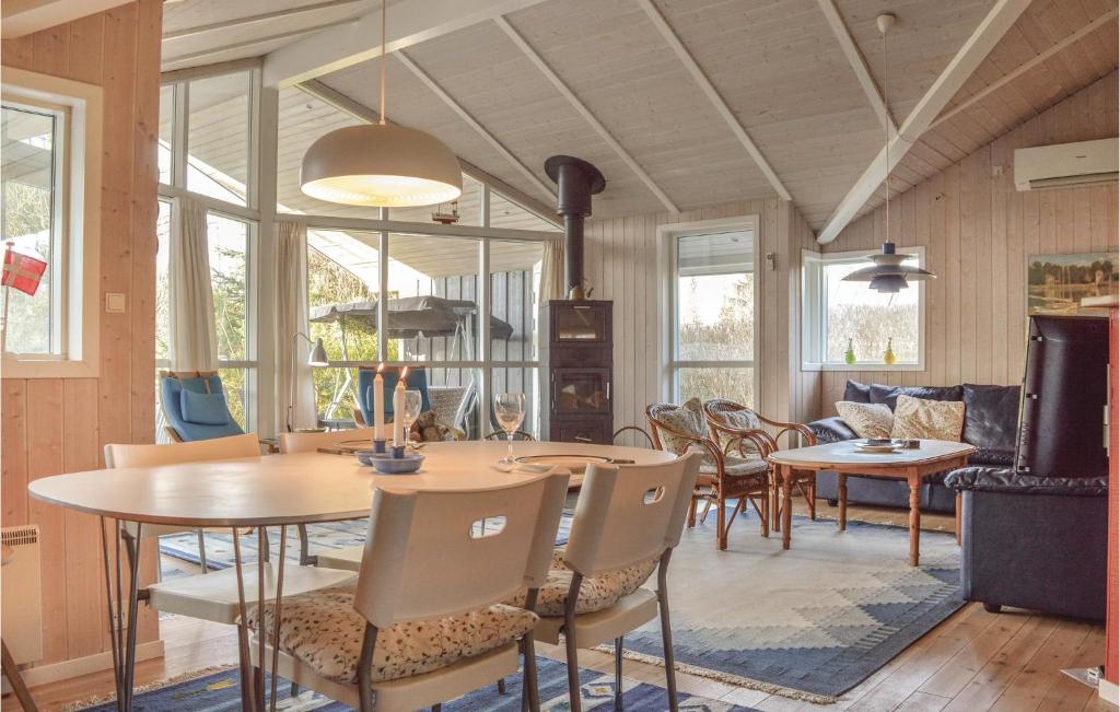 Awesome Home In Hornbk With 3 Bedrooms, Sauna And Wifi photo 1