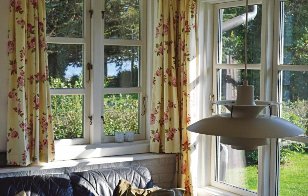 Awesome Home In Kirke Hyllinge With 3 Bedrooms And Wifi photo 2