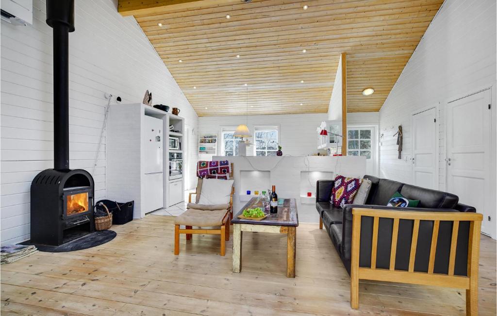 Awesome Home In Nykbing Sj With 3 Bedrooms And Wifi photo 2