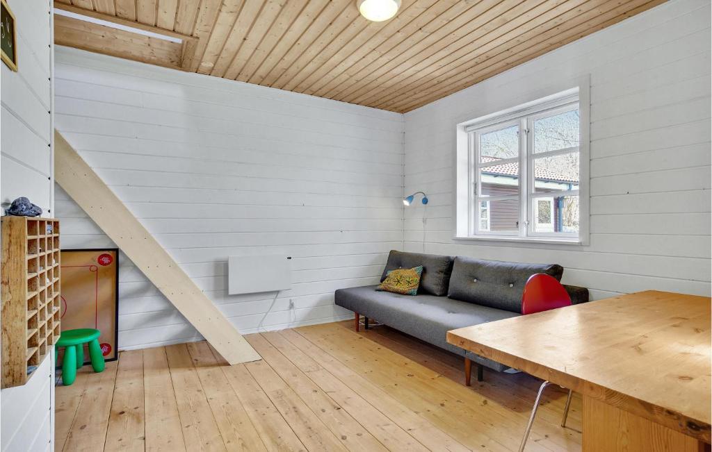 Awesome Home In Nykbing Sj With 3 Bedrooms And Wifi photo 3