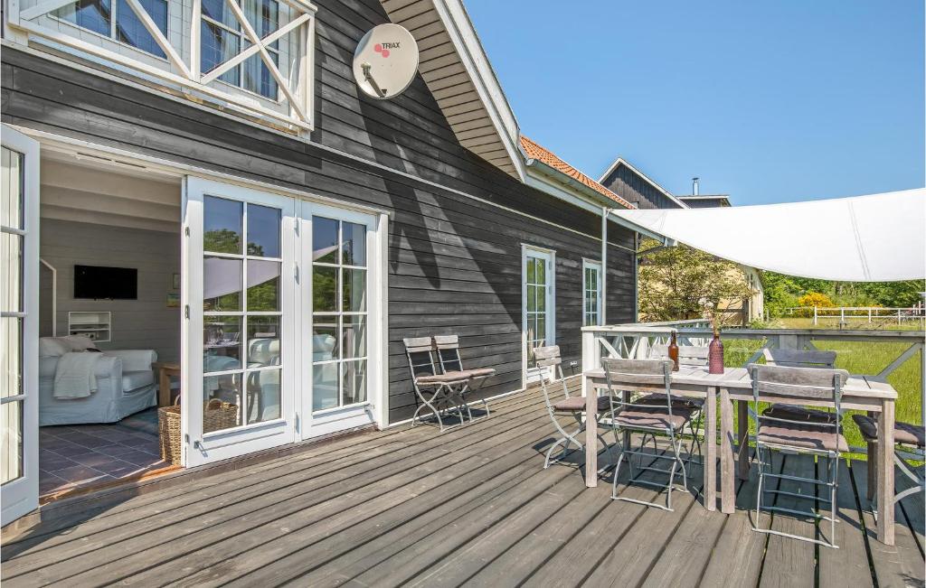Beautiful Home In Nex With 4 Bedrooms And Wifi photo 3
