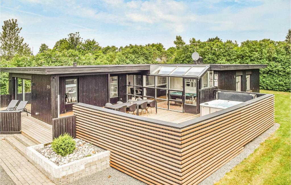 Stunning Home In Juelsminde With 4 Bedrooms, Sauna And Wifi