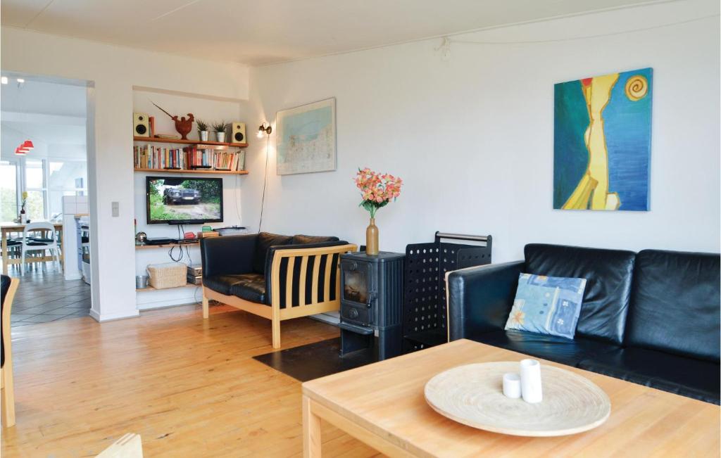 Beautiful Home In Hirtshals With Sauna, Wifi And Indoor Swimming Pool photo 3