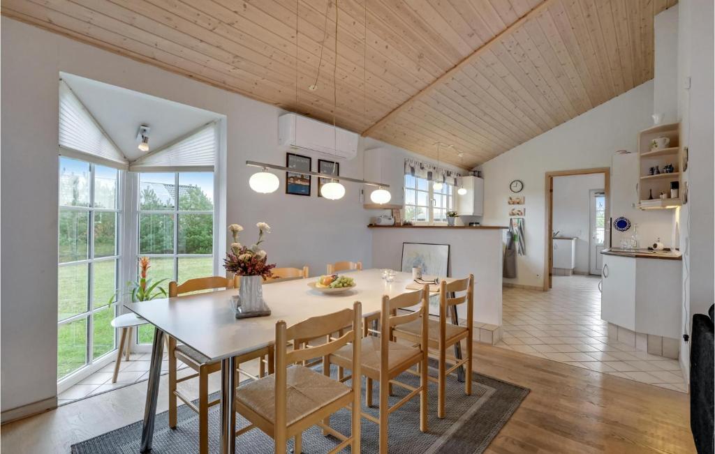 Stunning Home In Skjern With 3 Bedrooms And Wifi photo 1