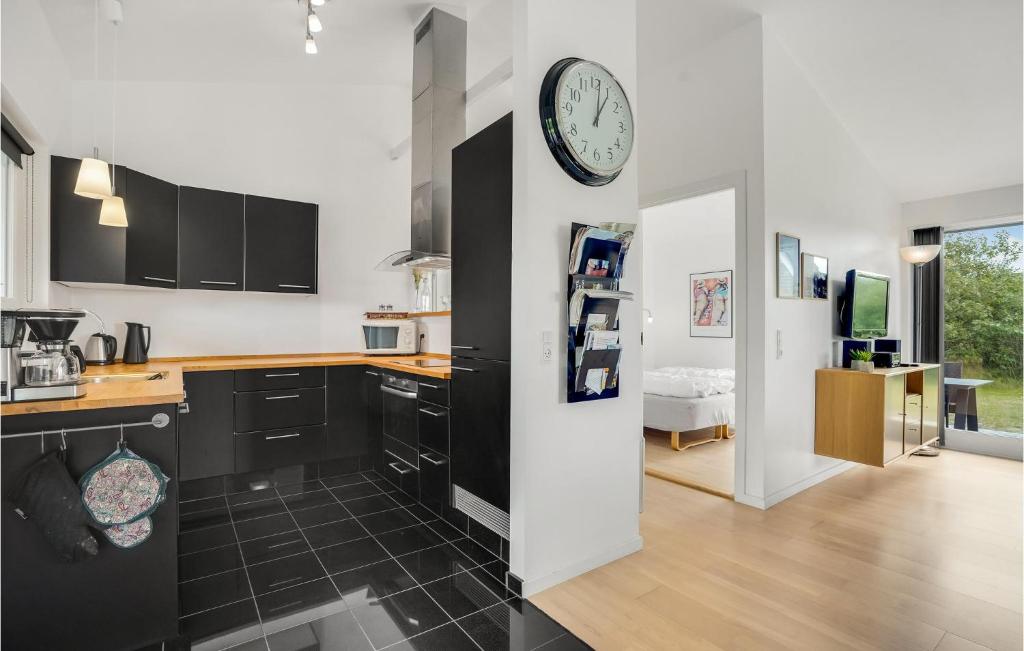 Awesome Home In Brovst With Sauna, 3 Bedrooms And Wifi photo 1