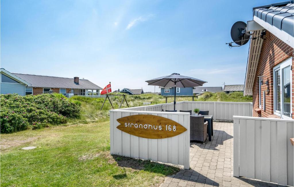 Strandhus photo 2