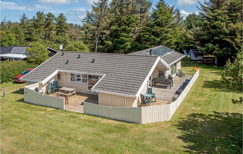 Beautiful Home In Hjrring With 4 Bedrooms, Wifi And Indoor Swimming Pool