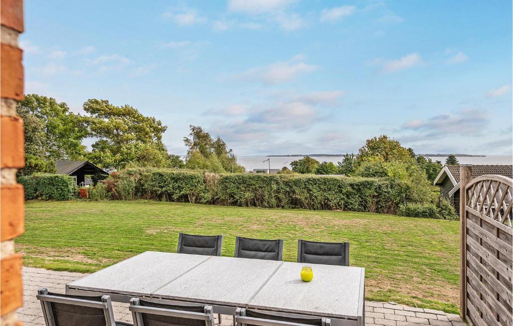 Stunning Home In Faaborg With 3 Bedrooms, Sauna And Wifi photo 4