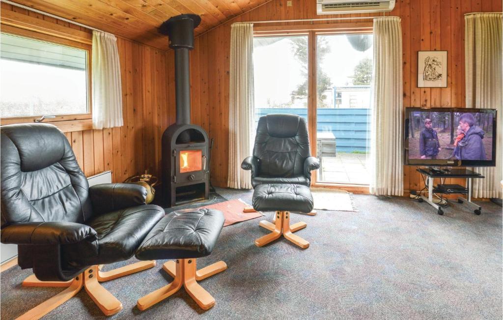 Awesome Home In Hvide Sande With 3 Bedrooms And Wifi photo 2