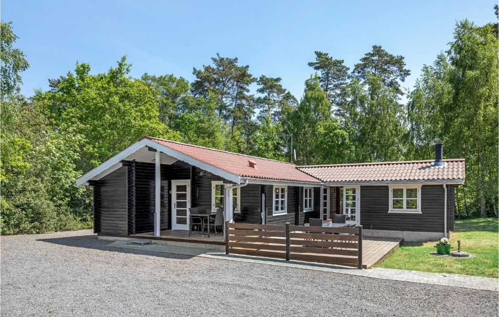 Nice Home In Aakirkeby With 3 Bedrooms, Sauna And Wifi