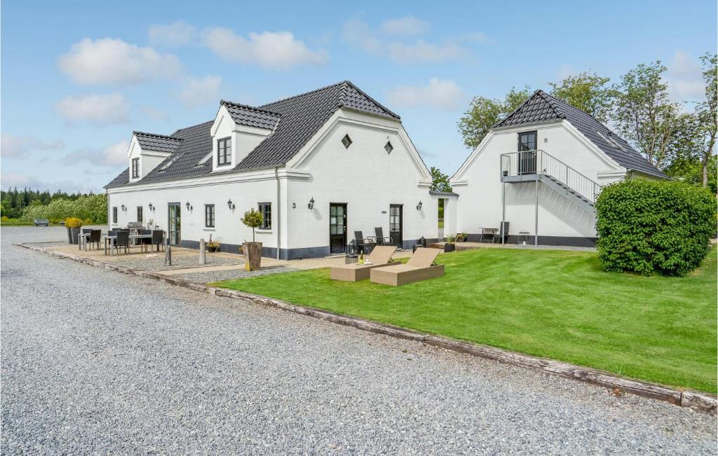 Amazing Home In Engesvang With Wifi And 8 Bedrooms photo 4