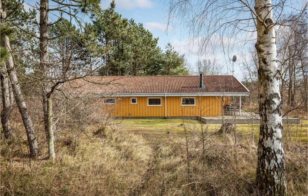 Awesome Home In Aakirkeby With 3 Bedrooms, Sauna And Wifi photo 3